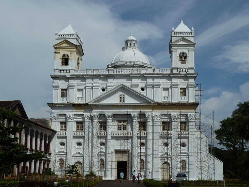  Church of St. Cajetan (dem Petersdom in Rom nachempfunden), Old Goa (Goa)