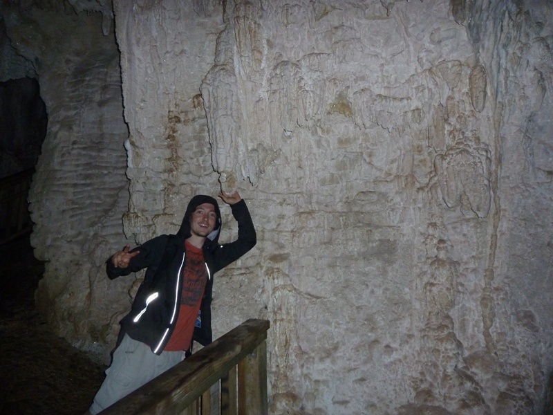 Hoehle beim "Nature Tunnel Walk" bei "Waitomo"