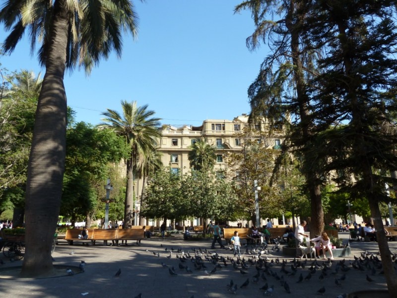 ..."Plaza de Armas" mit unserem Hostel im Hintergrund (+Dachterasse!)